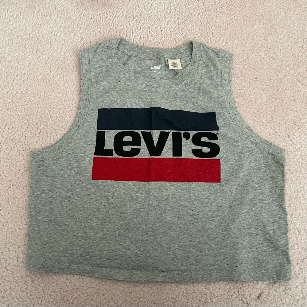 Levi’s crop top